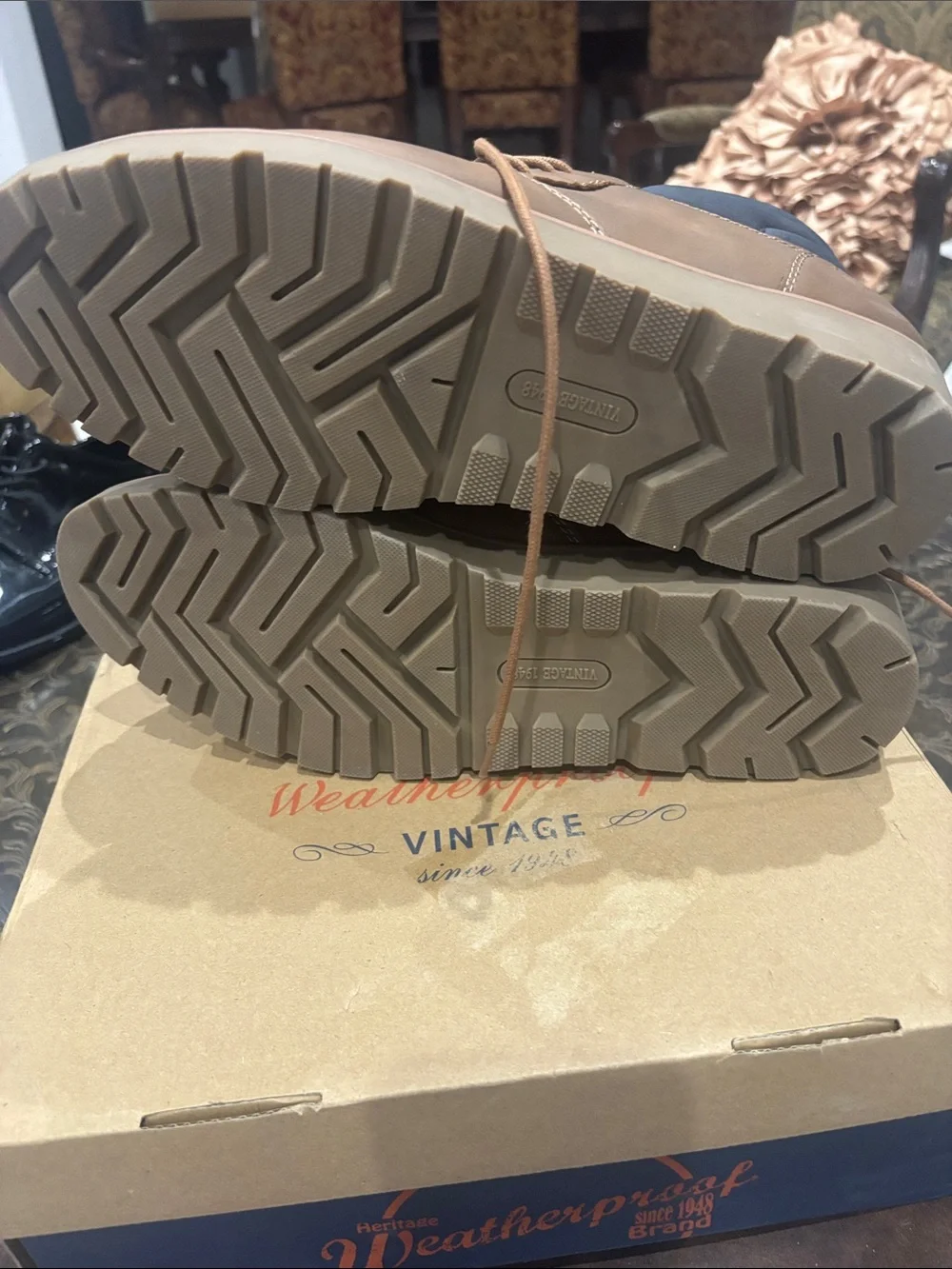 Weatherproof Tan Brown Chukka Lace-Up Boots